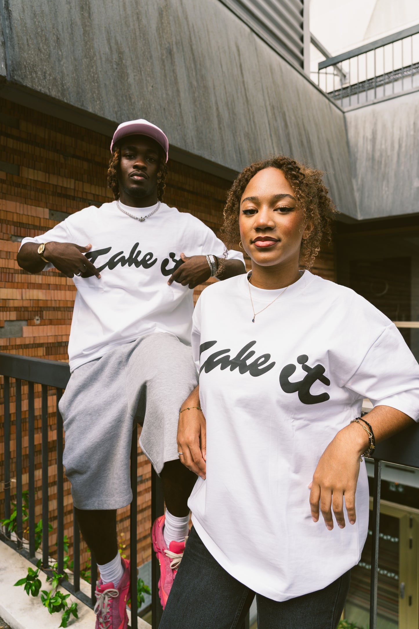TAKE IT - T-Shirt Oversize (NFC)